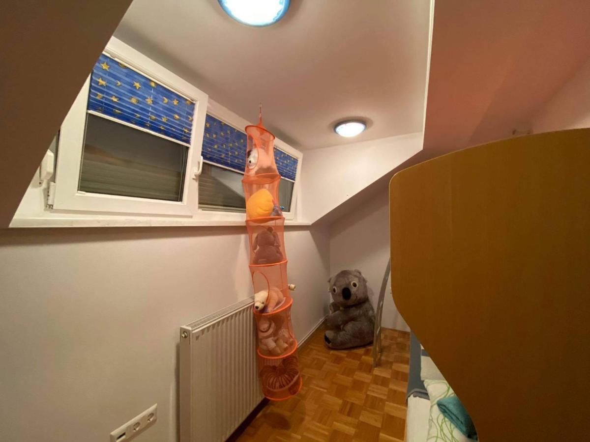 Apartment Kranj - Huge Terrace, Free P, Wi - Fi, Ac Exterior foto